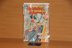 Galactic Vintage Dc Wonder Woman 258 Comic Book Traders