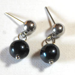 Atenea Handmade Black Round Freshwater Pearl Earrings With Stainless Steel Studs Pearls 9-10mm