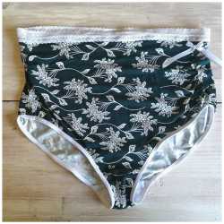 The Delicate Knicker Single Pack - Small 32 Floral Bliss