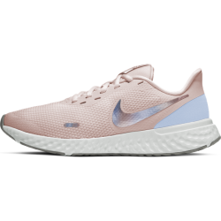 nike revolution women's