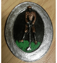 Resin Golfer Guy - Silver