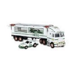 Hess 1997 Toy Truck With 2 Racers