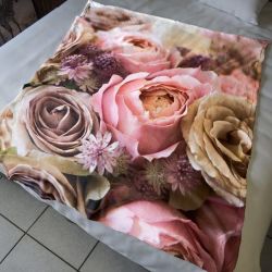 Pastel Roses Fleece Blanket