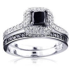 Unique Designer Ladies Black And White Diamond Engagement Ring