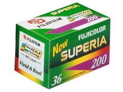 Fujifilm Superia 200 Asa 135-36 Carded Negative Colour Film