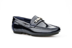 stores that sell jonathan d shoes
