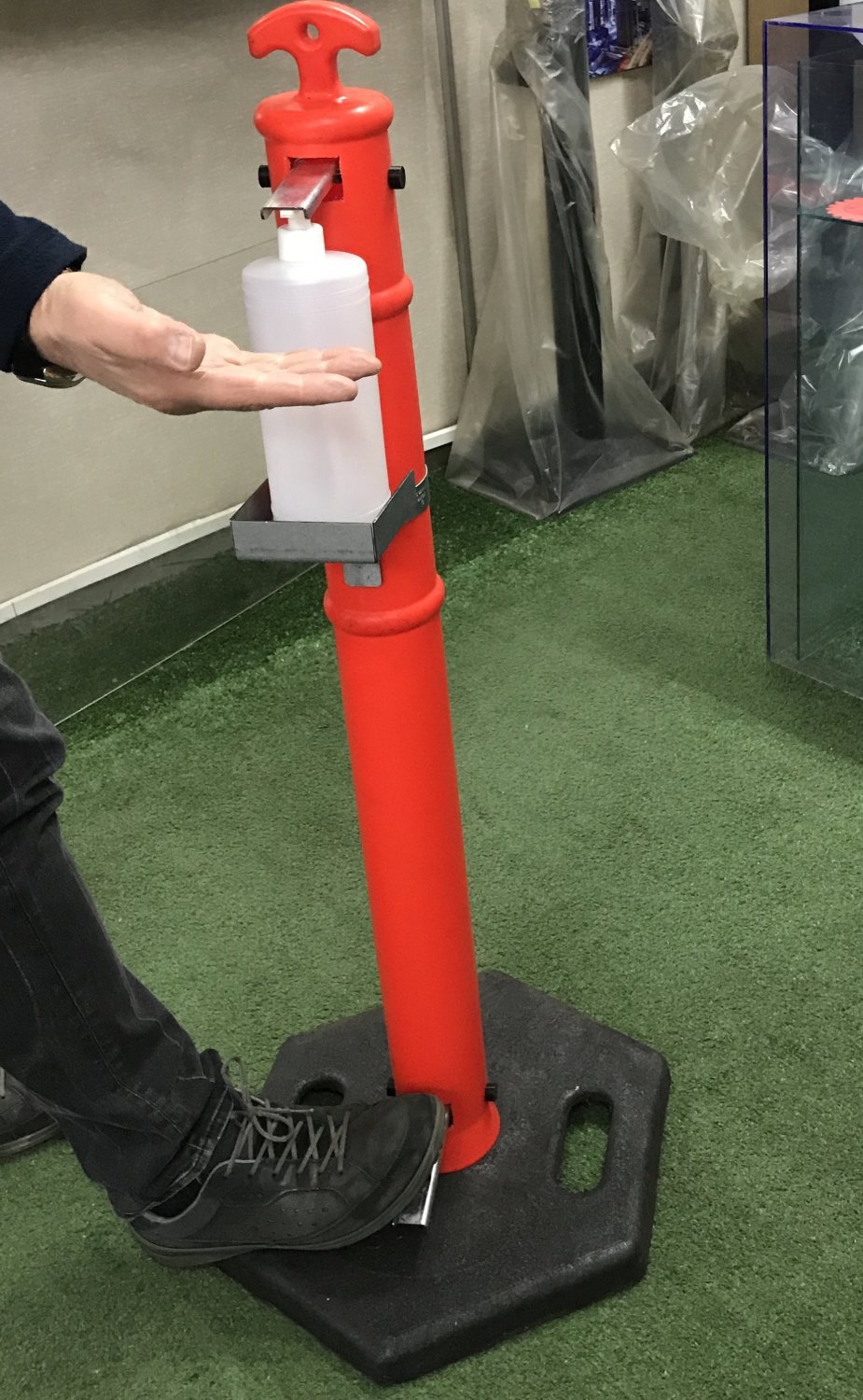 Product image - {main}