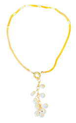 Women Gold Pearl Pendant Necklaces Pearl Petals Bush Fire Mannequin