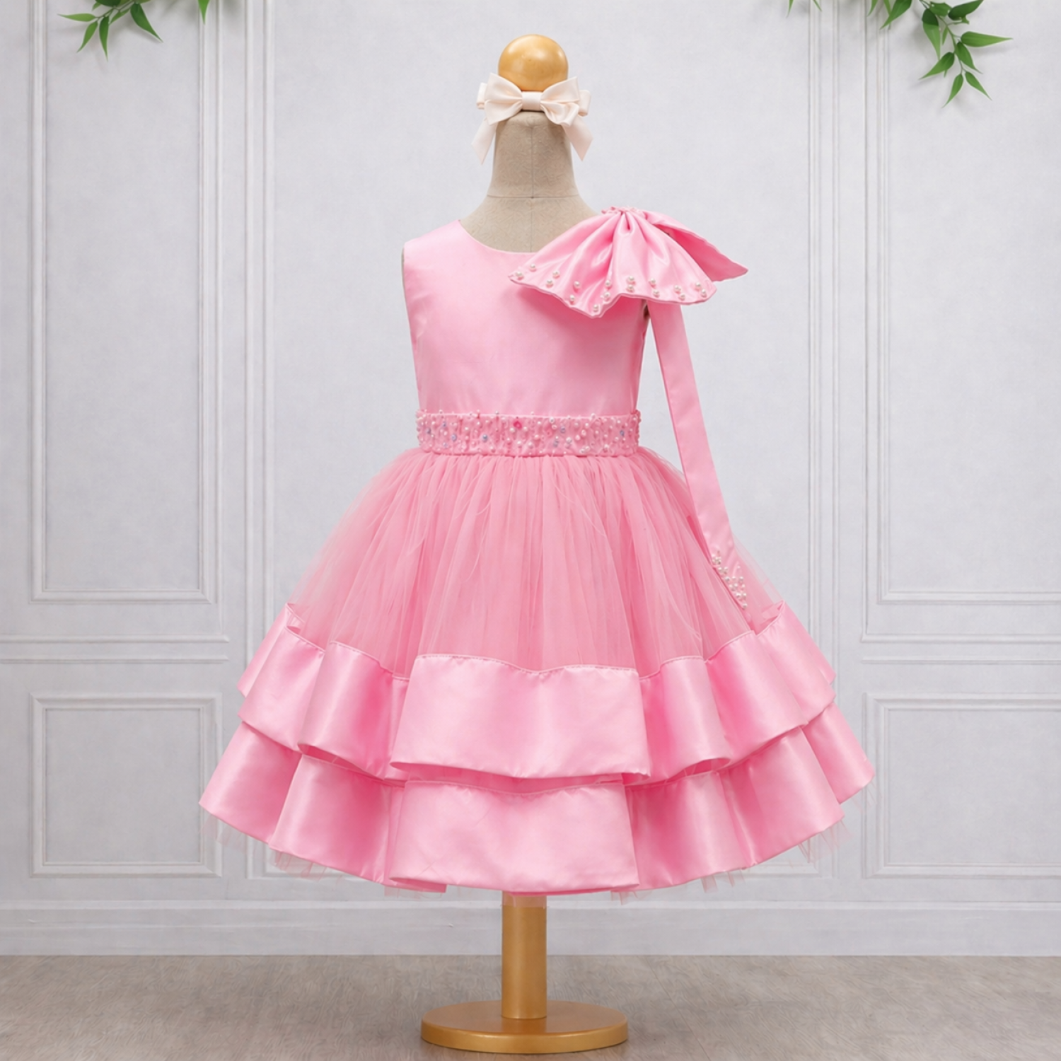 Product image - {main}