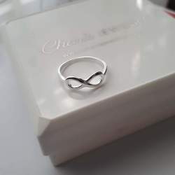 C292-C15056 - 925 Sterling Silver Ladies Infinity Ring - Size 8