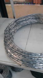 Galvanised Coil Razor Wire 10meters Walling Per Roll 10kg