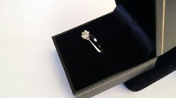 Solitaire White Gold Diamond Ring 100%