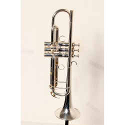 Used Yamaha Ytr-8335g Xeno Series Bb Trumpet Silver 888365367248