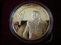 Michael Jackson Medal 40 Mm Gold Plated Of Grevin Museum In Box + Caps Mickael King Of Pop