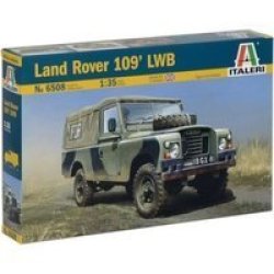 - 1:35 Land Rover 109' Lwb Plastic Model Kit