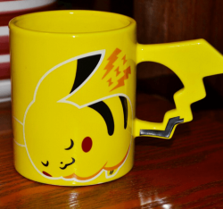 Pokemon Pikachu Cup Mug