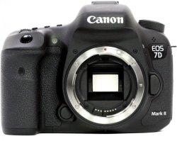 Canon Eos 7D Mk II Body Only Kit