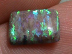 Australian Opal +- 2.5 Ct