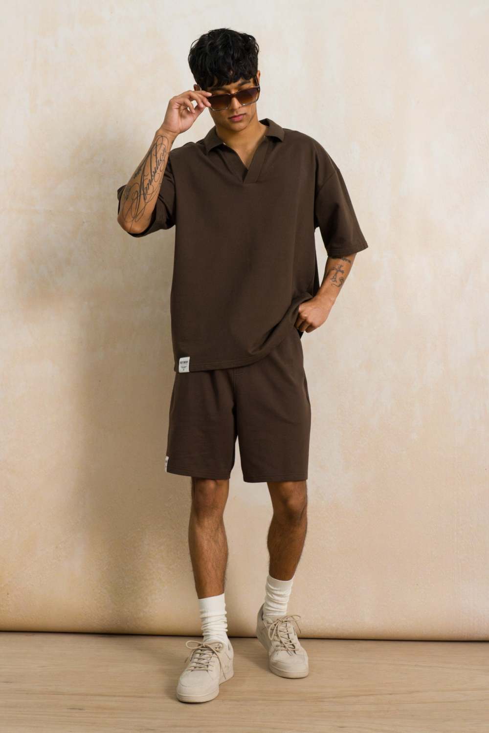 Product image - {main}