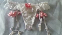 White Panty With Suspender Clasps & Pink Bows Sml